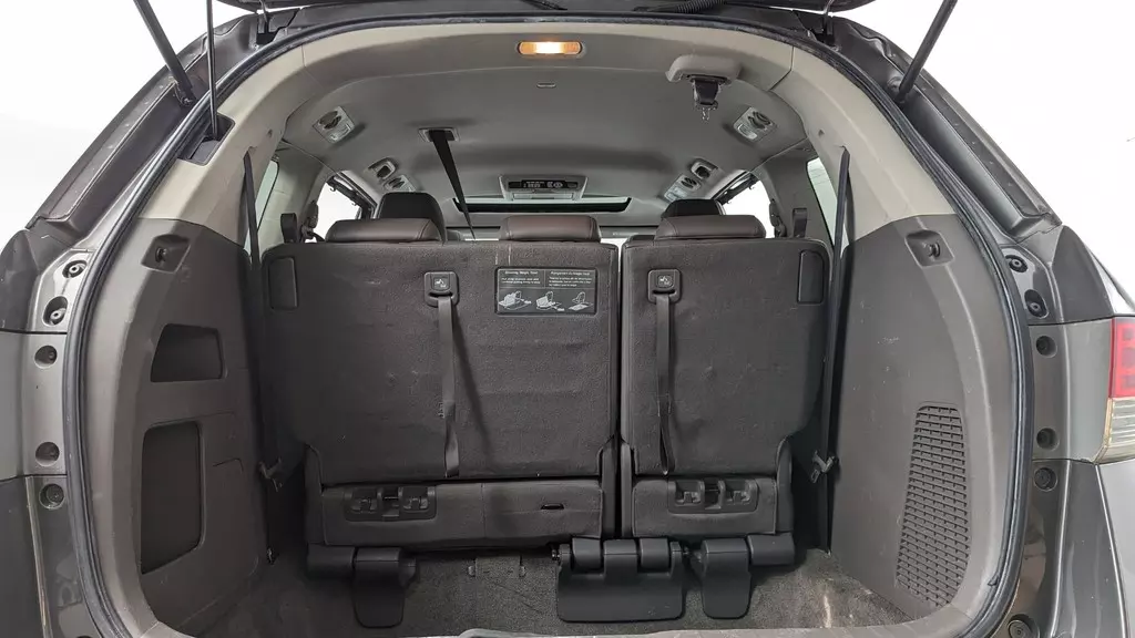 2014 Honda Odyssey EX-L - Photo 5