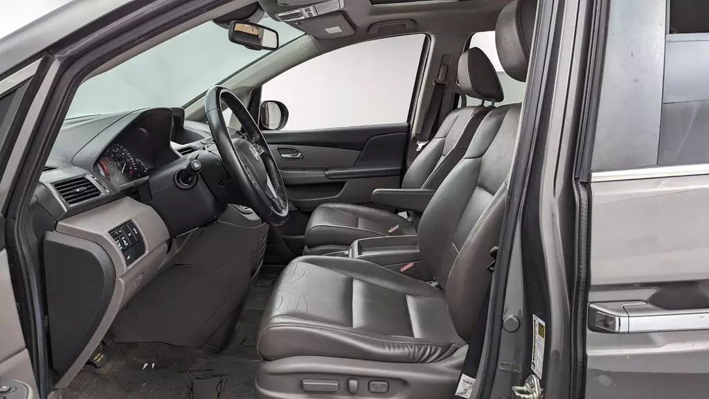 2014 Honda Odyssey EX-L - Photo 13