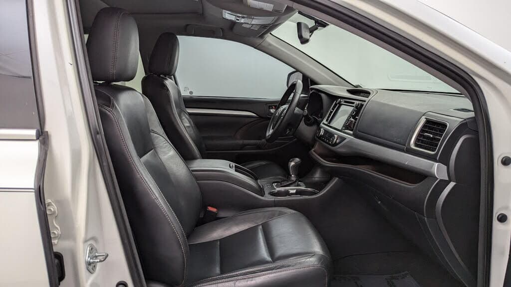 2015 Toyota Highlander XLE - Photo 7
